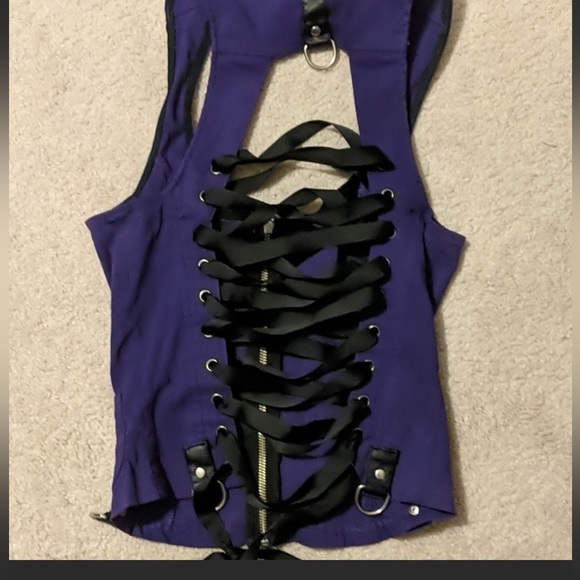 Lip Service Major ISO - Picture 8 of 13